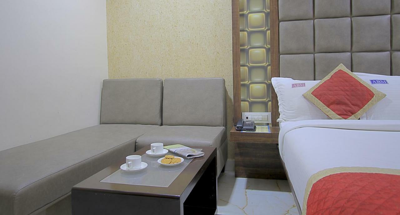 Abm Express Inn Bangalore Exterior foto